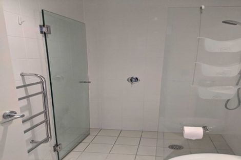 Photo of property in Sanctum Apartment, 10 Ebor Street, Te Aro, Wellington, 6011