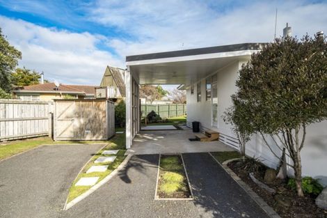 Photo of property in 4 Tahara Crescent, Mount Maunganui, 3116