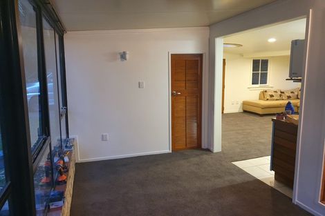 Photo of property in 137 Motutara Road, Muriwai, Waimauku, 0881