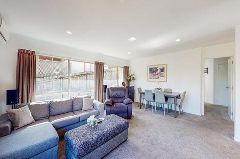 Photo of property in 3/692 Whangaparaoa Road, Stanmore Bay, Whangaparaoa, 0932