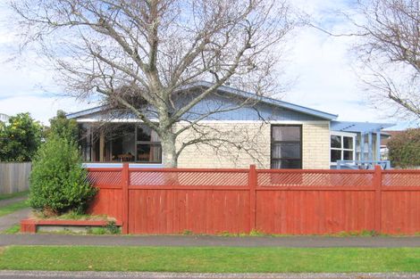 Photo of property in 58 Mears Road, St Andrews, Hamilton, 3200