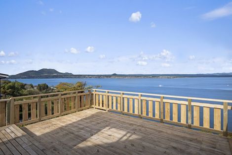 Photo of property in 67 Wakeman Road, Acacia Bay, Taupo, 3330