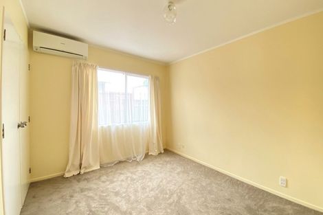 Photo of property in 4/390 West Coast Road, Glen Eden, Auckland, 0602