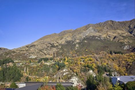 Photo of property in 3 Mcqueen Place, Arthurs Point, Queenstown, 9371