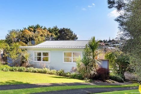 Photo of property in 18 Madison Place, Forrest Hill, Auckland, 0620
