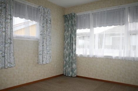 Photo of property in 12 Solway Avenue, Ilam, Christchurch, 8041