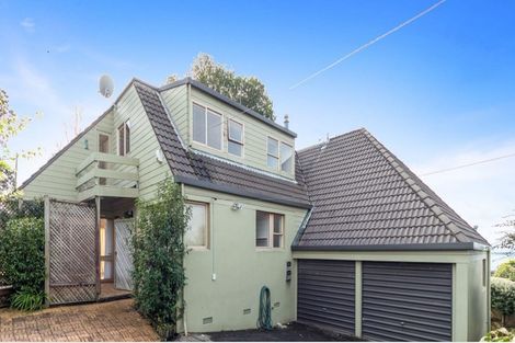 Photo of property in 175 Bleakhouse Road, Mellons Bay, Auckland, 2014