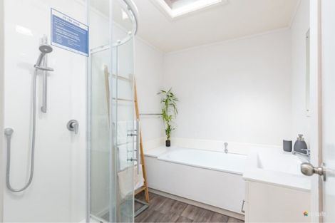 Photo of property in 1/22 Henry Street, Ebdentown, Upper Hutt, 5018