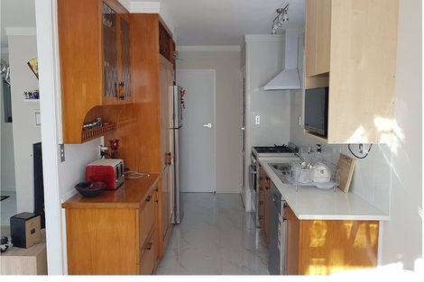 Photo of property in 71b Solar Road, Glen Eden, Auckland, 0602