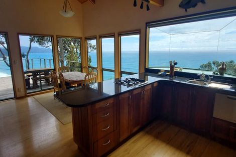 Photo of property in 64 Motuhoa Road, Tairua, 3508