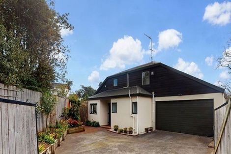 Photo of property in 2/148 Pigeon Mountain Road, Half Moon Bay, Auckland, 2012