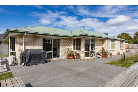 Photo of property in 62 Railway Road, Rangiora, 7400