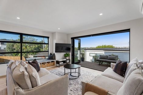 Photo of property in 94a Ireland Road, Mount Wellington, Auckland, 1060