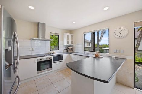 Photo of property in 34a Bleakhouse Road, Howick, Auckland, 2014