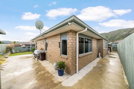 Photo of property in 2 Fraser Colman Grove, Wainuiomata, Lower Hutt, 5014