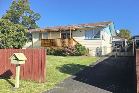 Photo of property in 34 Glennandrew Drive, Half Moon Bay, Auckland, 2012