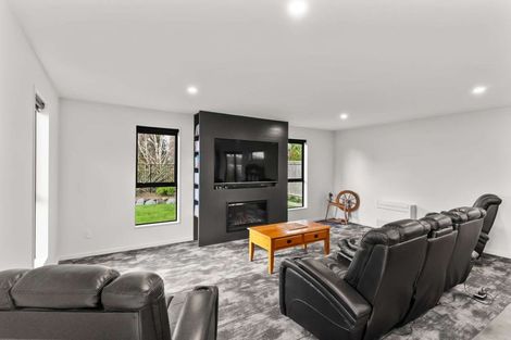 Photo of property in 17 Redhaven Rise, Netherby, Ashburton, 7700