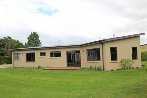 Photo of property in 53 Airedale Road, Weston, Oamaru, 9401