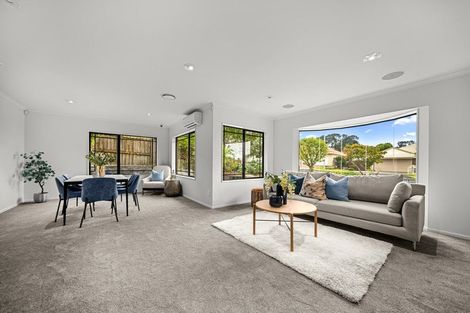 Photo of property in 79 Westerham Drive, Dannemora, Auckland, 2016