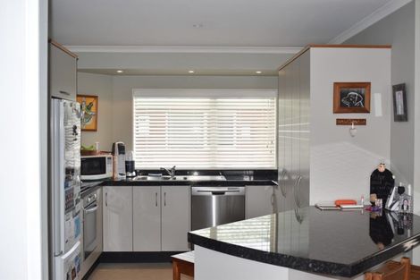 Photo of property in 35d William Wong Place, Carterton, 5713