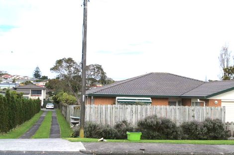 Photo of property in 2/78 Wellington Street, Howick, Auckland, 2014