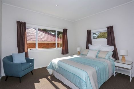 Photo of property in 18 Valley Road, Pukekohe, 2120