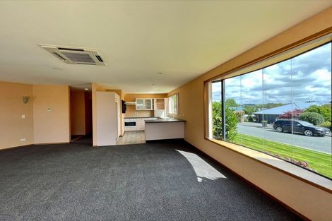 Photo of property in 77 Temple Crescent, Gleniti, Timaru, 7910