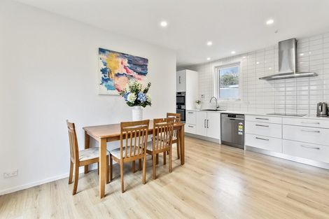 Photo of property in 6 Kawakawa-orere Road, Kawakawa Bay, Papakura, 2585