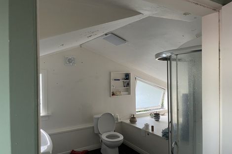 Photo of property in 11 Fortunatus Street, Brooklyn, Wellington, 6021