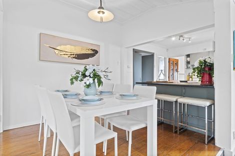 Photo of property in 18 Cosgrave Road, Papakura, 2110