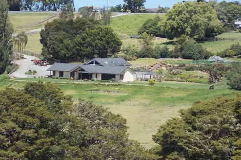 Photo of property in 87 Hurndall Street East, Maungaturoto, 0520