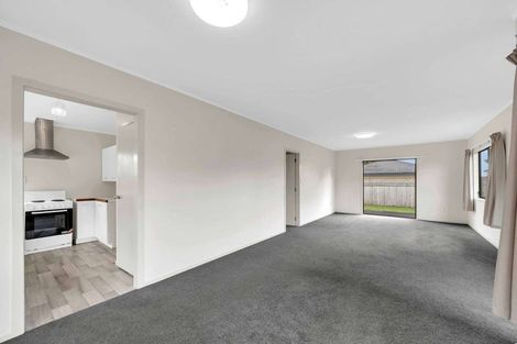 Photo of property in 3/54 Swanson Road, Henderson, Auckland, 0610