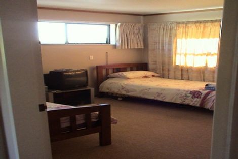 Photo of property in 109 Mark Avenue, Grenada Village, Wellington, 6037