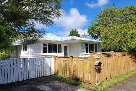 Photo of property in 19 Epsom Road, Hokowhitu, Palmerston North, 4410