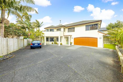 Photo of property in 223 Hill Road, The Gardens, Auckland, 2105