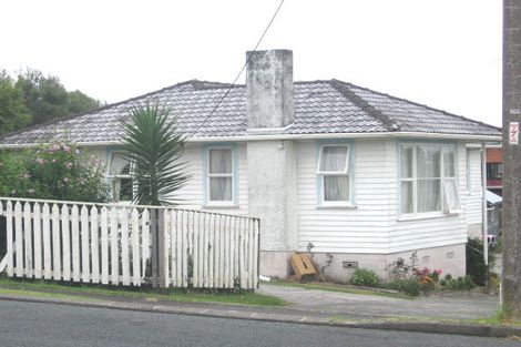 Photo of property in 12 Roberts Road, Glenfield, Auckland, 0629