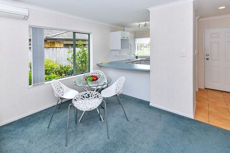 Photo of property in 58 Stellata Court, Randwick Park, Auckland, 2105