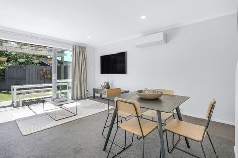 Photo of property in 3/1 Hibiscus Avenue, Hamilton Lake, Hamilton, 3204