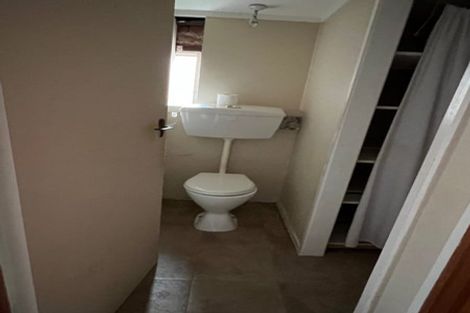 Photo of property in 9 Lewis Road, Pakuranga, Auckland, 2010