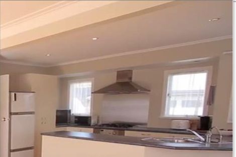 Photo of property in 191 Birkdale Road, Birkdale, Auckland, 0626