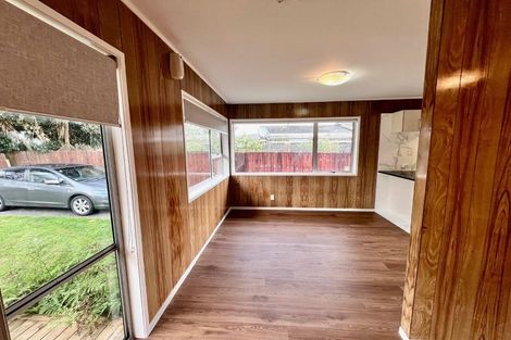 Photo of property in 36 Challen Close, Conifer Grove, Takanini, 2112