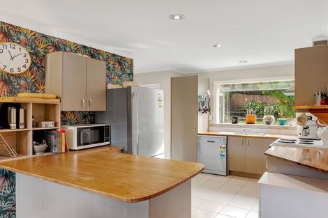 Photo of property in 46 Kiwi Crescent, Tawa, Wellington, 5028