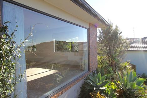 Photo of property in 45 Roberta Crescent, Orewa, 0931