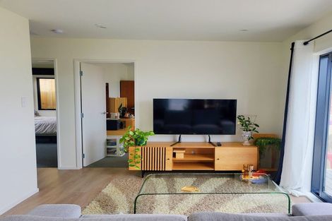 Photo of property in 36 Barbados Drive, Unsworth Heights, Auckland, 0632