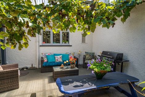 Photo of property in 129 Waimea Road, Nelson South, Nelson, 7010