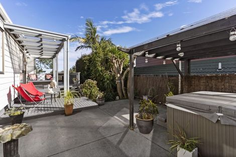 Photo of property in 28a Hoylake Place, Wattle Downs, Auckland, 2103