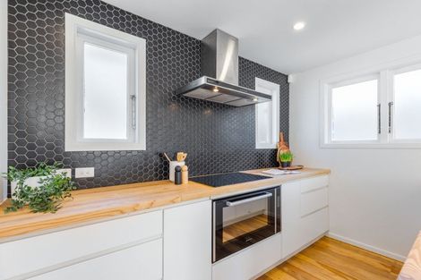 Photo of property in 34c Toru Street, Te Atatu Peninsula, Auckland, 0610