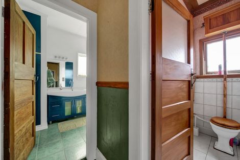 Photo of property in 68 Collins Street, Hawera, 4610