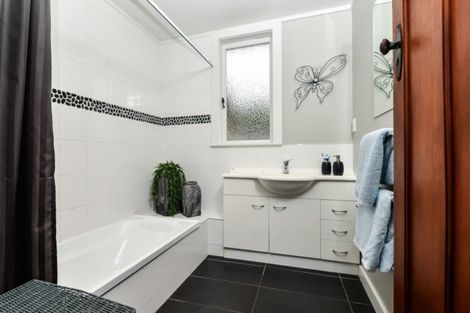 Photo of property in 49 Naylor Street, Hamilton East, Hamilton, 3216