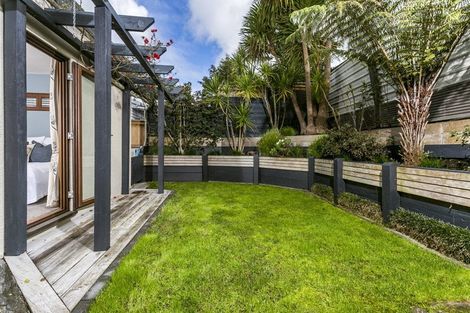 Photo of property in 1/25 Hythe Terrace, Mairangi Bay, Auckland, 0630